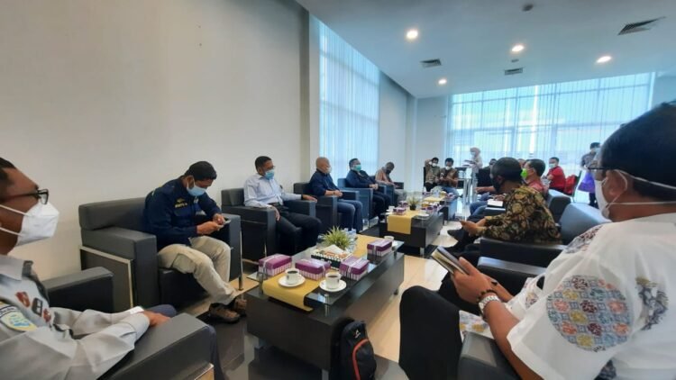 Keluar Masuk Berau Minimal Menggunakan Antigen