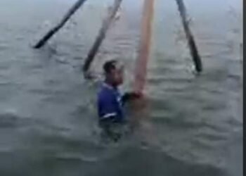 Puluhan Bagan di Perairan Tanjung Batu Rusak Dihantam Ombak dan Angin