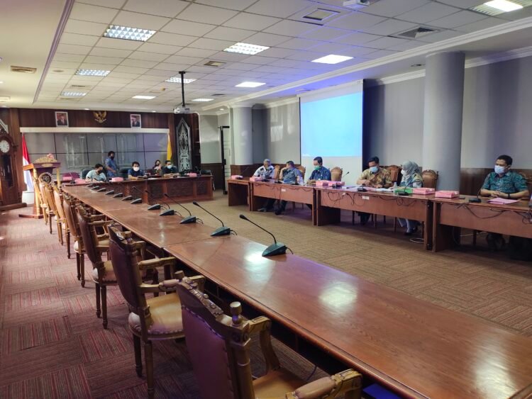 Tanpa Kehadiran PT BC, RDP Soal Ijin Crossing Jalan Poros Gurimbang Tetap Dilaksanakan