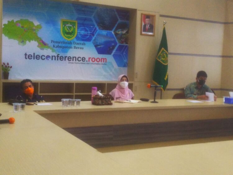 Bupati Berau Hadiri Evaluasi Penanganan Covid-19 Secara Daring
