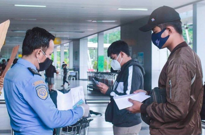 KKP Bandara Kalimarau, Dianggap Lepas Tangan