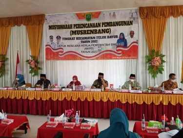 Buka Musrenbang Kecamatan Teluk Bayur, ini Harapan Bupati