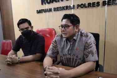 Polisi Buru Pemeran Video Asusila