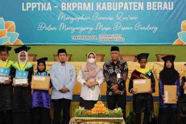 Bupati Hadiri Wisuda Akbar Santri LPPTKA-BKPRMI Ke X Tahun 2022 Berau