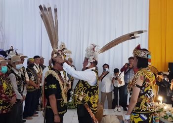 Pelantikan Pengurus LADK Berau, Wabup: Melalui Lembaga Adat Kita Perkuat Eksistensi Adat Dalam Menyambut IKN