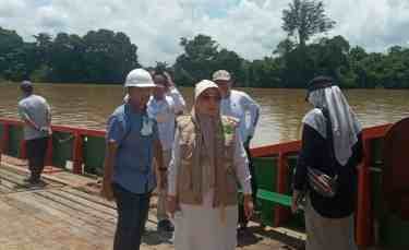 Simulasi Penyeberangan Sementara Gunakan LCT, Ini Harapan Bupati Berau