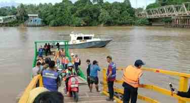 Simulasi Penyeberangan Berjalan Lancar, Bupati Minta Jembatan Segera Ditutup