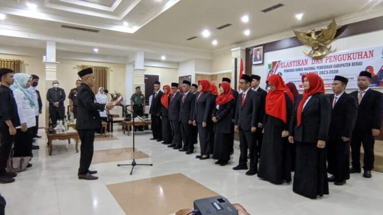 Gelar Pelantikan dan Pengukuhan, Tumbuhkan Pembelajaran Pendidikan Maju Untuk Generasi Yang Lebih Maju