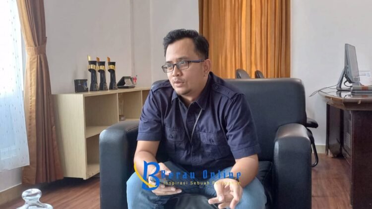 Resmi, Kampung Tabalar Akan Terima Layanan Listrik 24 Jam