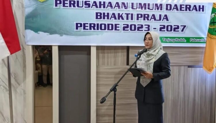 Lantik Dirut Perumda Bhakti Praja, Ini Harapan Bupati Berau