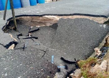 Akses Jalan Pemukiman Kampung Kasai Putus