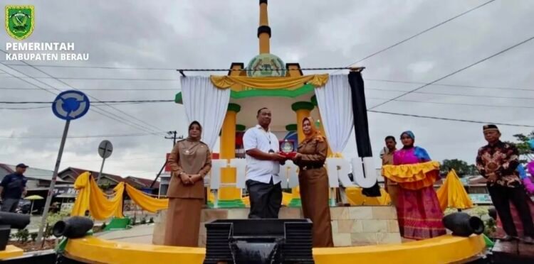 Bupati Resmikan Tugu Siti Buru