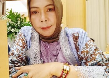 Ibu Camat Gunung Tabur Beserta Keluarga Ucapkan Selamat Idul Fitri 1444 H