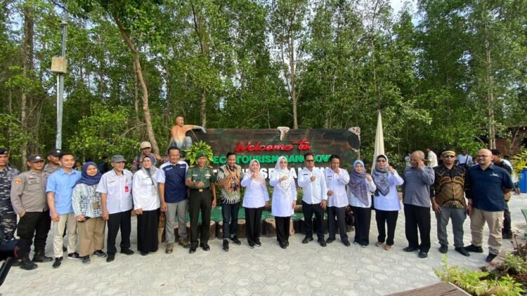 Bupati Berau Resmikan Ekowisata Mangrove Dengan Panjang Treking 1,3 Kilo Meter