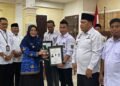 Bupati Berikan Penghargaan Ke 10 Kampung Dengan Kinerja Pengelolaan Keuangan Terbaik