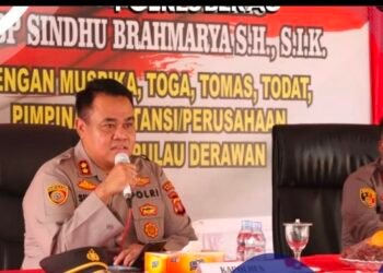 Berkunjung ke Polsek Pulau Derawan, ini Pesan Kapolres Berau Jelang Pilkakam