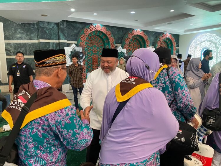 Lepas 151 Jemaah Calon Haji Berau, Ini Harapan Wabup Gamalis