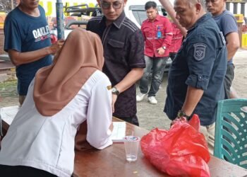 Hafiduddin Ramdhani Berikan Bantuan Ke Manusiaan Ke Korban Kebakaran Di Gunung Tabur
