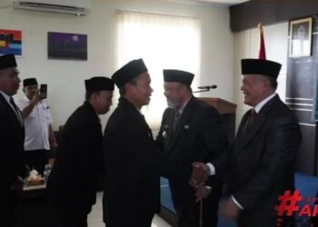 Lantik 20 Kepala Sekolah SD dan SMP, Ini Penegasan Wabup Gamalis