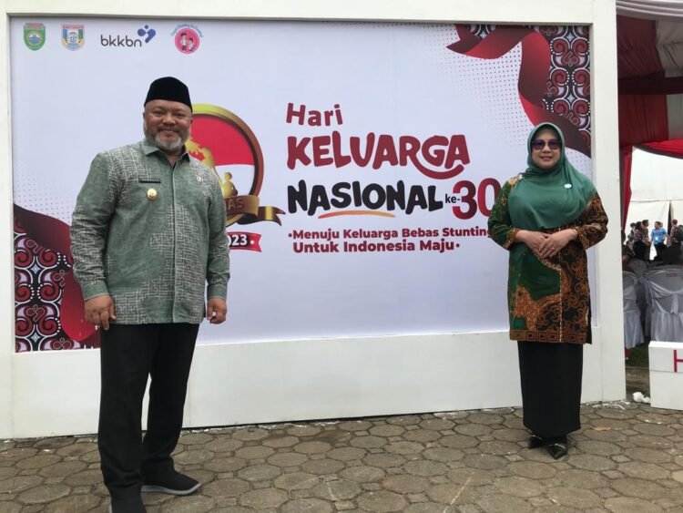 Wabup dan Ketua TP. PKK Berau Hadiri Peringatan Harganas di Banyuasin