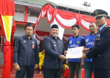 Disdukcapil Berau Serahkan 102 Lembar KTP Buat WBP Rutan Tanjung Redeb