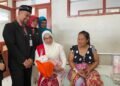 Kunjungi Langsung Ibu Yang Melahirkan Pada Tanggal 17 Agustus Di RSUD Abdul Rivai, Ini Pesan Ketua TP-PKK Berau