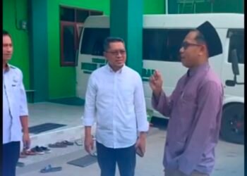 Dapat Laporan Warga, Dirut Perumda Batiwakkal Turun Langsung