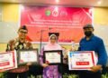 Pengrajin Berau Menerima Anugerah Dekranasda Award Kaltim 2023