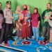 Peduli Anak Stunting Di Wilayah Binaan, Camat dan Kapolsek Teluk Bayur Kunjungi Sekaligus Beri Bantuan Sembako