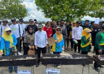 Ratusan Peserta Meriahkan Manutung Jukut