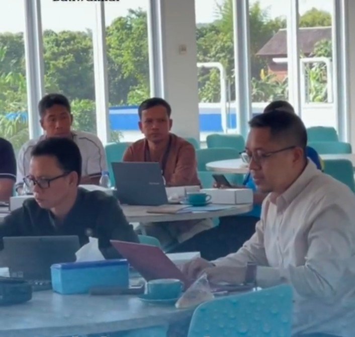 Keluhan Pelanggan Menjadi Fokus Rapat Bulanan