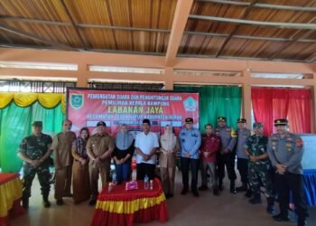 Bupati dan Wabup Pantau Langsung Pelaksanaan Pilkakam Di Kecamatan Sambaliung Dan Teluk Bayur