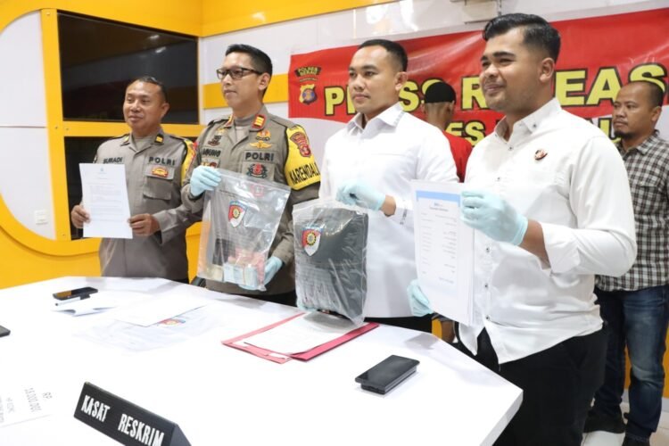 Residivis Bobol 10 Tower BTS