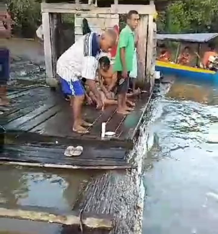 Warga Sambarata Dihebohkan Dengan Adanya Salah Satu Warganya Diterkam Buaya Saat Mandi