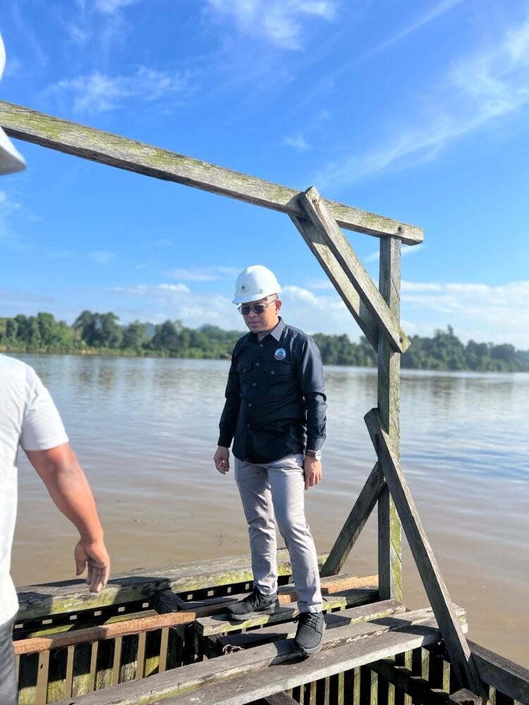 Ternyata, Sampah dan Air Surut Sebabkan Kendala Pompa Intake