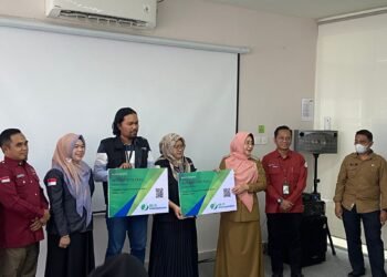 Bupati Berau Serahkan BPJS Ketenagakerjaan Untuk Petugas Pemilu