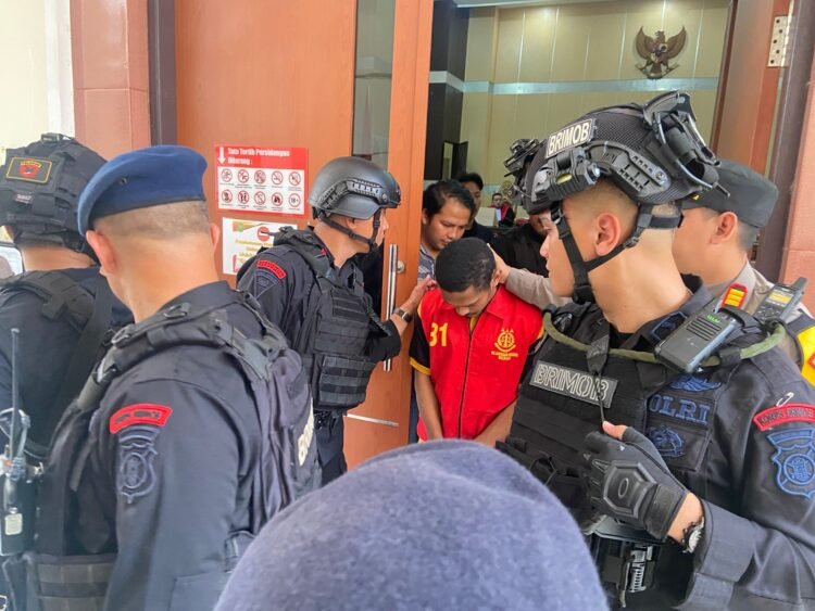 Kekecewaan Terukir di Wajah Keluarga Korban Ketika JPU Menuntut Terdakwa Dengan Hukuman Seumur Hidup