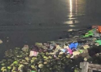 Kapal Pengangkut Sembako Dan Tabung Gas Ke Maratua, Meledak