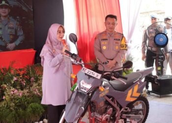 Bupati Berau Serahkan Bantuan 13 Kendaraan Bermotor Untuk Polsek