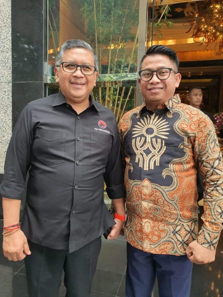 Idrus SE Sebagai Cabup Milenial, Dapat Respon Baik Dari Hasto Kristiyanto Sekjen PDIP
