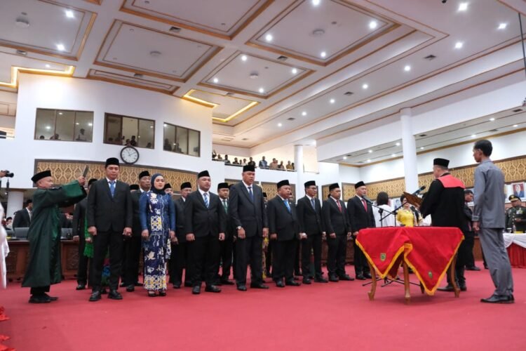 30 Anggota DPRD Berau Dilantik