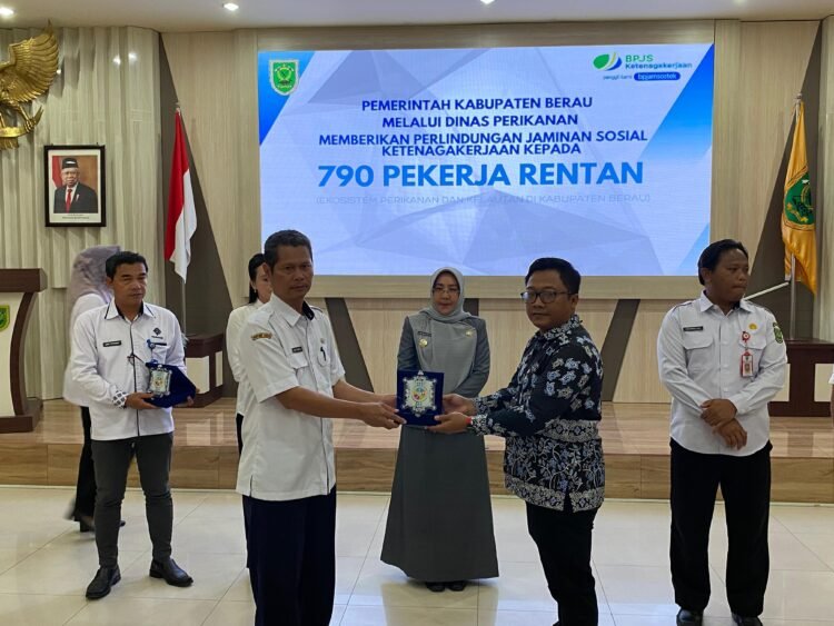 Bupati Secara Langsung Hadiri Launching Program Perlindungan Kepada Pekerja Rentan di Kabupaten Berau