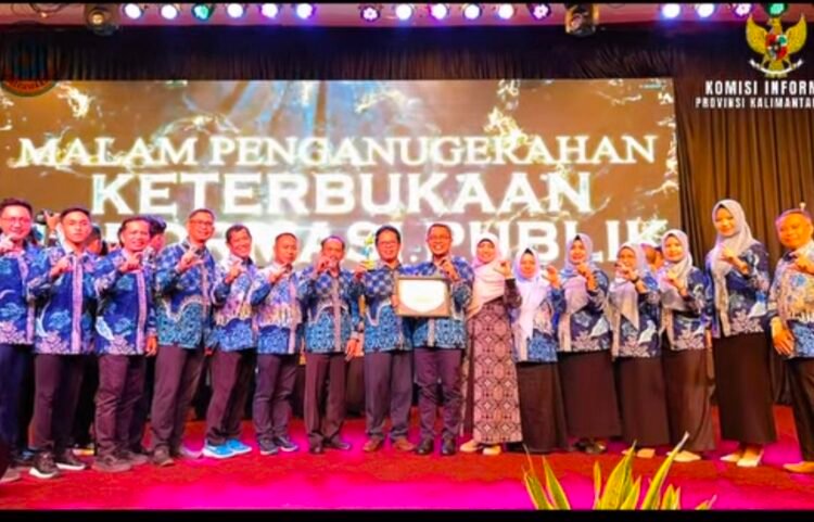 Meraih Nilai 99.60 Di Malam Anugerah Keterbukaan informasi Kaltim , Perumdam Batiwakkal Berau Terbaik 1 Kategori BUMD