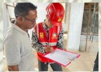 PLN Berau Sosialisasikan Ke Warga Jaga Jarak Aman Terhadap Jaringan Listrik