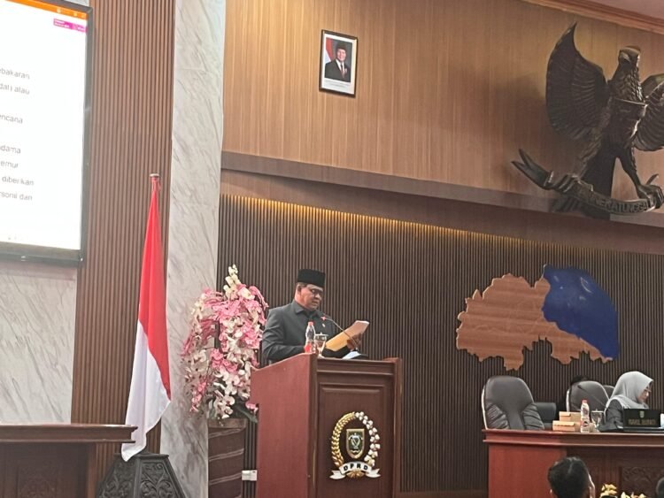 DPRD Serahkan Rekomendasi LKPj 2024 Pemkab Berau