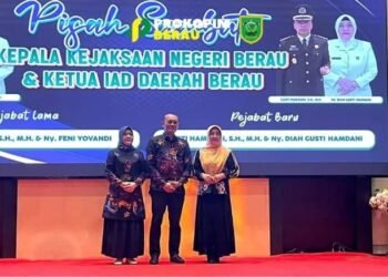 Bupati Sri Juniarsih Mas Hadiri Langsung Acara Pisah Sambut Kajari Berau