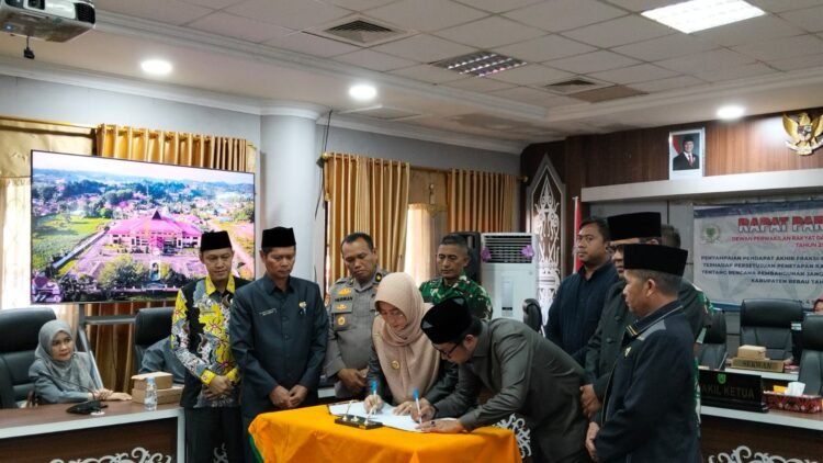Pemkab Berau Dan DPRD Sahkan RPJMD 2025-2029