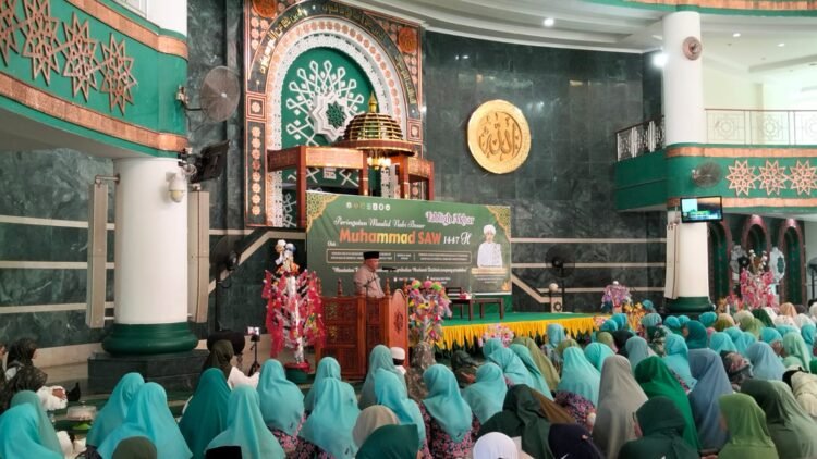 Ratusan Masyarakat Berau Hadiri Tabligh Akbar Maulid Nabi