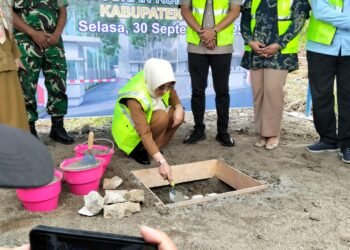 Sri Juniarsih Peletakan Batu Pertama RS Tirta