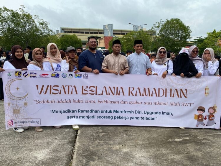 Sekkab Buka Wisata Belanja Ramadhan Untuk Anak Yatim dan Dhuafa di Pasar Adji Dilayas
